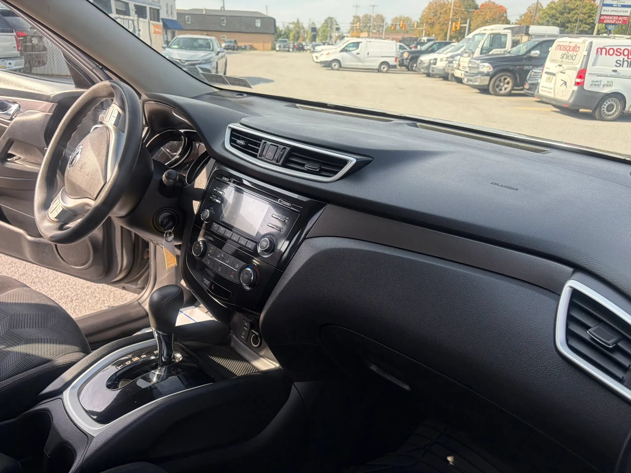 Used 2016 Nissan Rogue S AWD/4WD image 28