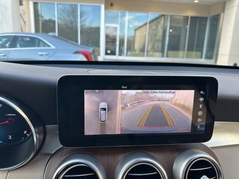 Used 2021 Mercedes-Benz GLC 300 GLC 300 w/ Premium Package image 21