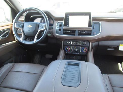 Certified 2024 Chevrolet Tahoe High Country w/ Advanced Technology Package image 16