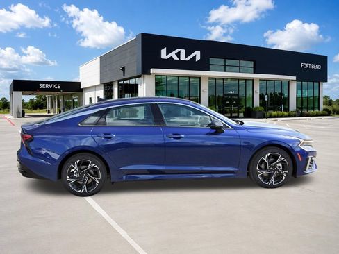 New 2026 Kia K5 GT-Line FWD image 4