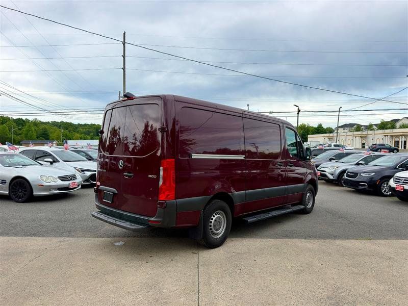 Used 2021 Mercedes-Benz Sprinter 1500 image 6