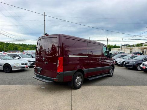Used 2021 Mercedes-Benz Sprinter 1500 image 6