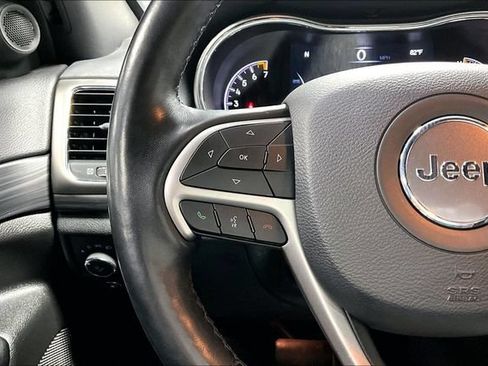 Used 2021 Jeep Grand Cherokee Laredo X AWD/4WD image 11