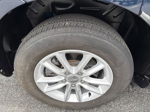 Used 2014 Dodge Journey SXT FWD image 17