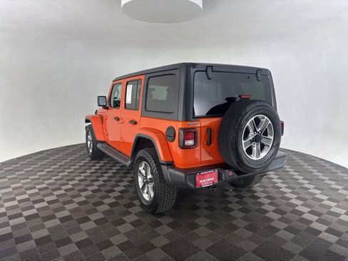 Used 2018 Jeep Wrangler Unlimited Sahara image 5