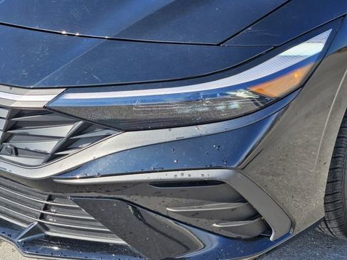 Used 2024 Hyundai Elantra SEL image 9