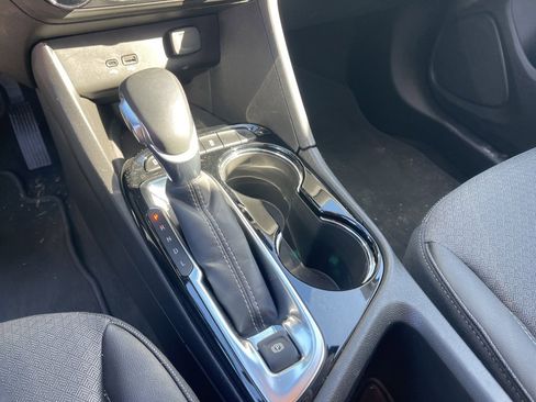 Certified 2025 Buick Encore GX Preferred image 25