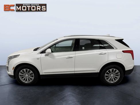 Used 2017 Cadillac XT5 Luxury w/ LPO, Wheel Lock Package image 3