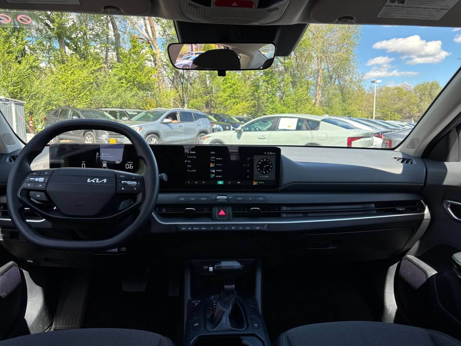 Used 2025 Kia K4 FWD image 31