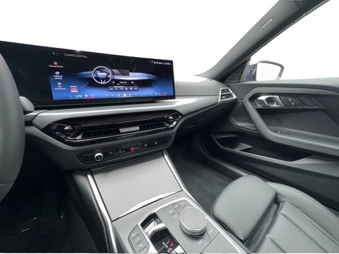 Used 2026 BMW 230i Coupe w/ Premium Package RWD image 35