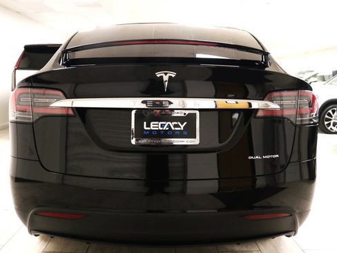 Used 2020 Tesla Model X image 6