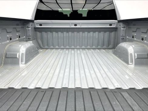 Used 2024 Chevrolet Silverado 1500 Custom image 27
