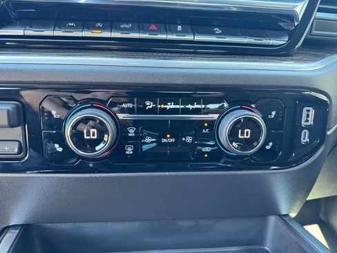 Certified 2025 Chevrolet Silverado 1500 LT Trail Boss w/ Convenience Package II AWD/4WD image 17