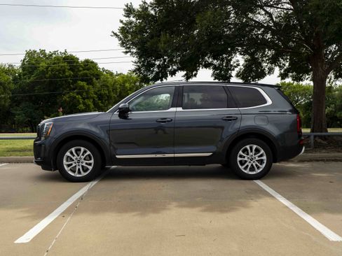 Used 2022 Kia Telluride LX AWD/4WD image 6