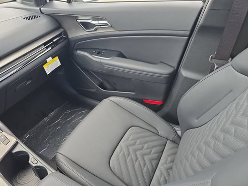 New 2026 Kia Sportage X-Line AWD/4WD image 16
