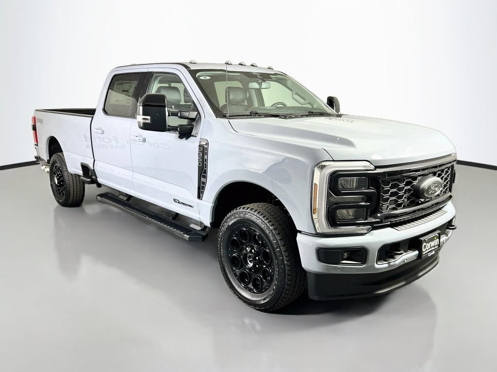 New 2026 Ford F350 Lariat w/ Black Appearance Package AWD/4WD 360° Tour