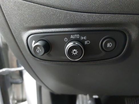 Used 2020 Chevrolet Equinox LT w/ Driver Convenience Package image 53