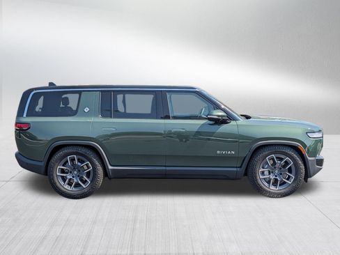 Used 2024 Rivian R1S Adventure AWD/4WD image 8