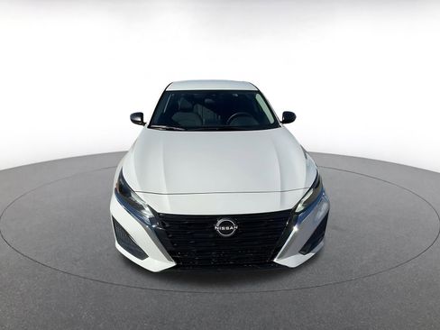 Used 2025 Nissan Altima 2.5 SV image 4