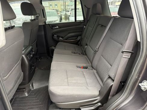 Used 2017 GMC Yukon SLE w/ SLE Value Package image 23