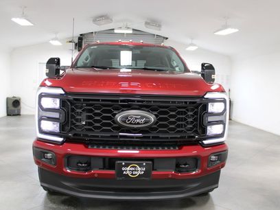 New 2026 Ford F250 Lariat w/ Black Appearance Package