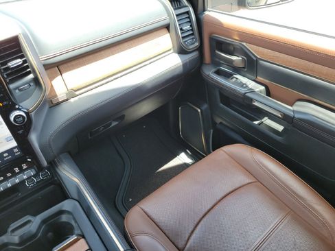 Used 2024 RAM 3500 Limited image 16