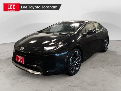 Used 2024 Toyota Prius XLE image 1