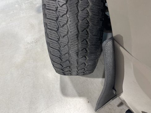 Used 2018 Ford F150 XLT w/ Equipment Group 302A Luxury AWD/4WD image 11