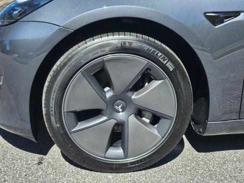 Used 2023 Tesla Model 3 Standard Range RWD image 18