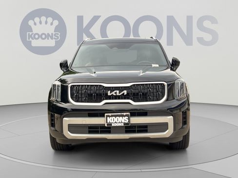 Used 2024 Kia Telluride EX w/ EX Captain's Chair Package AWD/4WD image 11