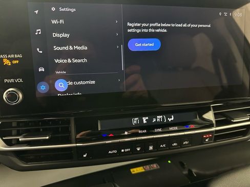 Used 2025 Toyota Sienna XSE image 36