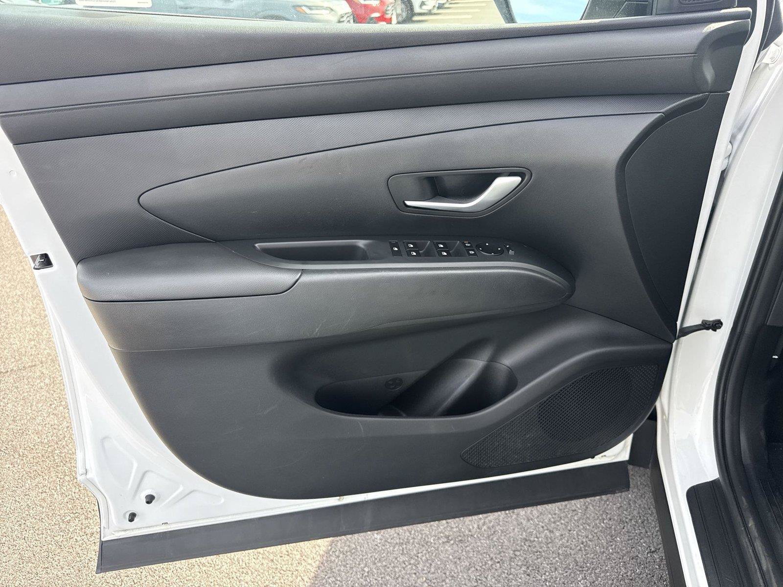 Used 2025 Hyundai Tucson SEL AWD/4WD image 12