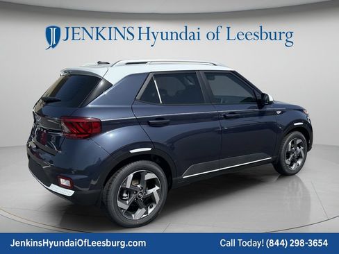 New 2026 Hyundai Venue SEL FWD image 5
