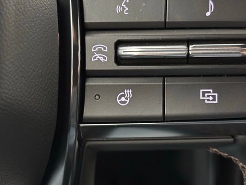 New 2025 GMC Acadia AT4 image 23