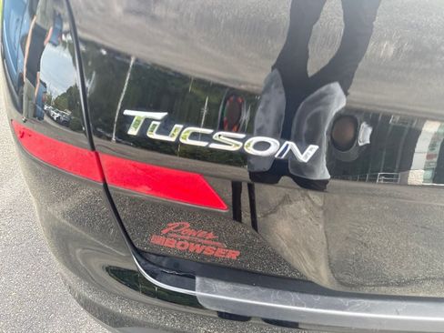 Used 2020 Hyundai Tucson Limited w/ Cargo Package AWD/4WD image 12