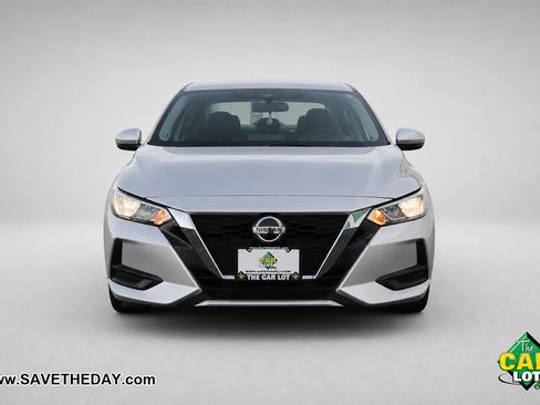 Used 2020 Nissan Sentra SV FWD image 11