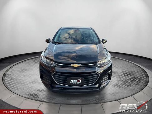 Used 2017 Chevrolet Trax LS FWD image 8