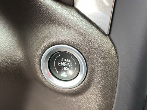 Used 2020 Chevrolet Silverado 2500 LTZ w/ LTZ Premium Package image 15