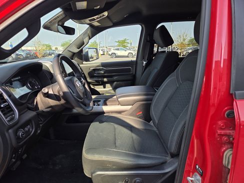 Used 2025 RAM 1500 Big Horn AWD/4WD image 11