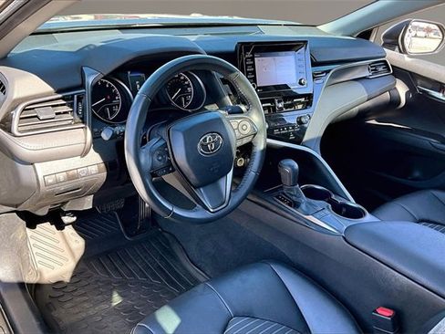 Used 2023 Toyota Camry SE image 14