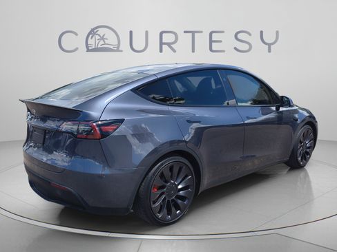 Used 2023 Tesla Model Y Performance AWD/4WD image 5