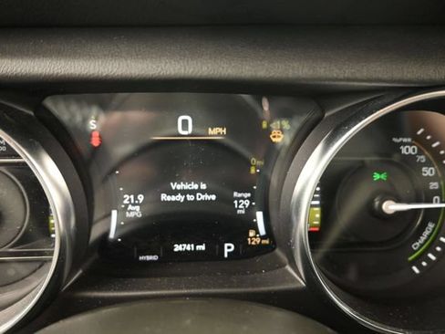 Used 2023 Jeep Wrangler Unlimited Sahara w/ Cold Weather Group AWD/4WD image 19