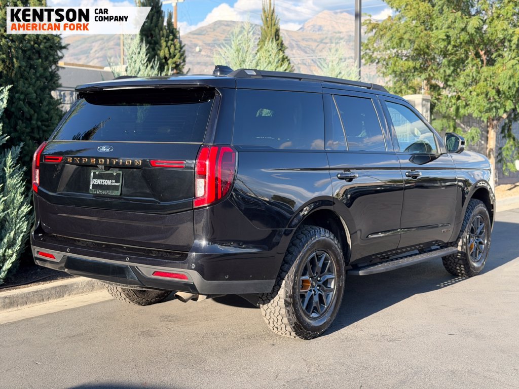 Used 2025 Ford Expedition Tremor AWD/4WD image 6