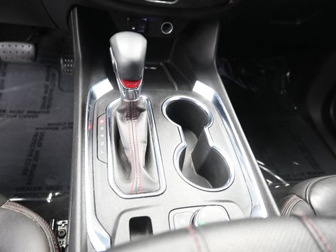 Used 2023 Chevrolet Traverse RS image 19