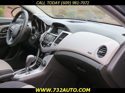 Used 2012 Chevrolet Cruze LS w/ Connectivity Package image 6