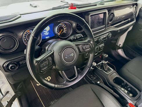 Used 2021 Jeep Wrangler Unlimited Sport image 12