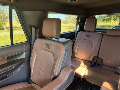 Used 2023 Ford Expedition Max King Ranch image 6