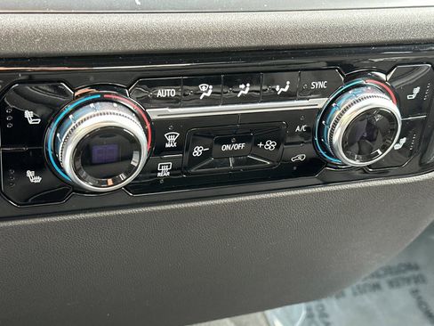 Certified 2024 GMC Sierra 1500 Elevation image 21