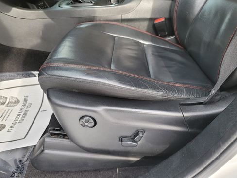 Used 2018 Dodge Durango GT image 29