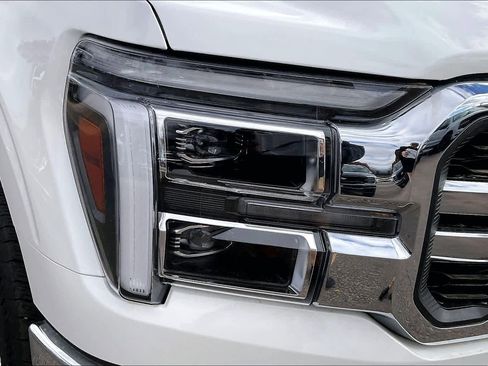 New 2025 Ford F150 Lariat w/ Equipment Group 501A Mid image 13